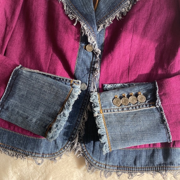 4.DOLCE & GABBANA Authentic Statement Outerwear - Picture 4 of 5